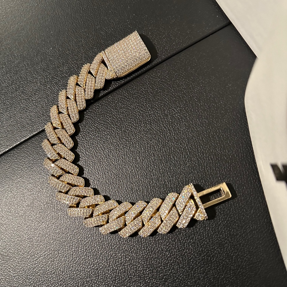 19MM Prong Bracelet - Gold